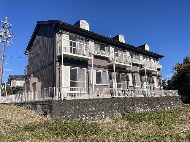 フィフティーンラブ西ヶ丘の外観