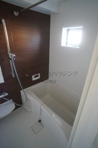 ナウハウス山本南の浴室