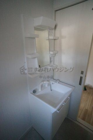 ナウハウス山本南の洗面所