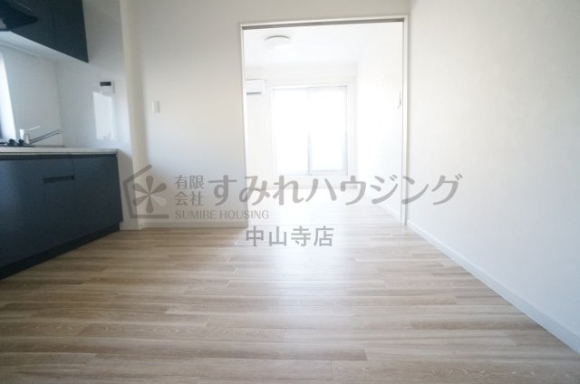 ナウハウス山本南の居間・リビング