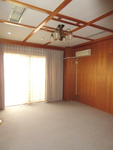 幟町熊本ビルの洋室|明るい洋室です