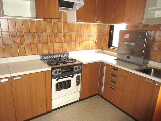 幟町熊本ビルのキッチン|きれいなキッチンです