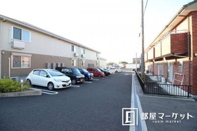 【駐車場】 | ヨーロピアンシャレー東新煉瓦の家