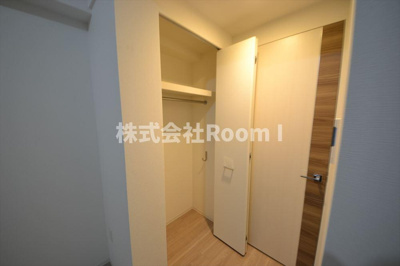 【収納】 | セレニテ堺筋本町リアン | 便利な収納スペースです