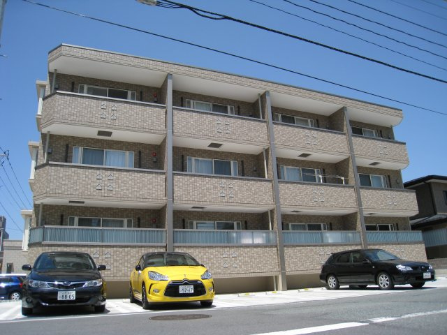 ヘリテージ小白川の外観