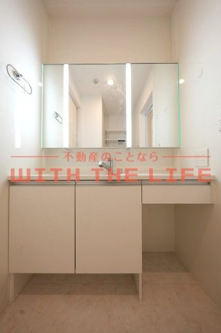 ル・ココン【キャッシュバック対象】の独立洗面台|朝の支度にも助かる、独立の洗髪洗面化粧台
