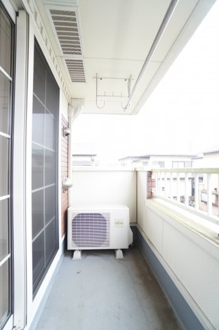 【バルコニー】 | サン・グレイス | ※同物件・反転タイプの写真です。