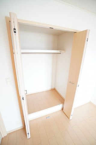 【収納】 | サン・グレイス | ※同物件・反転タイプの写真です。