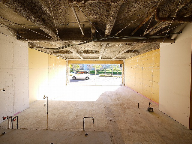 ライブリー州見の内装