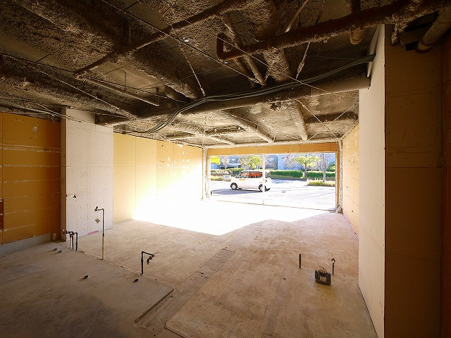 ライブリー州見の内装