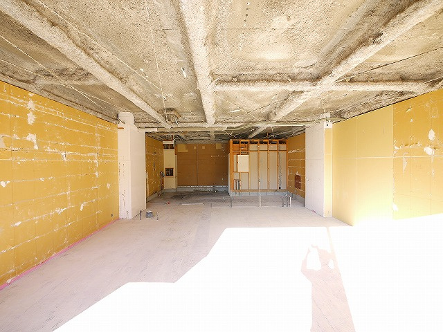 ライブリー州見の内装