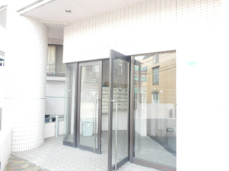 【エントランス】 | 整然としたエントランス