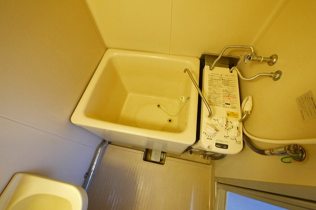 コスモハイツ東の浴室|お風呂で日々の疲れを落としましょう
