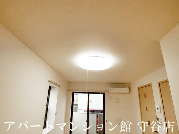 サム・スマイルガーデンのその他