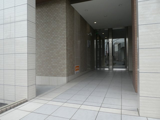 【エントランス】 | サ・ファミーユ（河内小阪賃貸） | 毎日通るエントランスはこのようになっています
