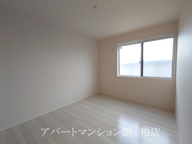 ハイピクチャーC棟の寝室