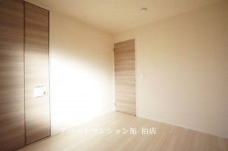 【洋室】 | ハイピクチャーC棟