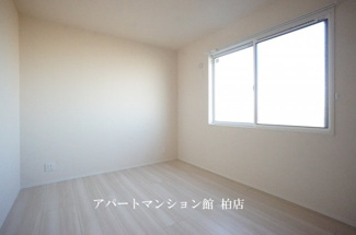 【洋室】 | ハイピクチャーC棟