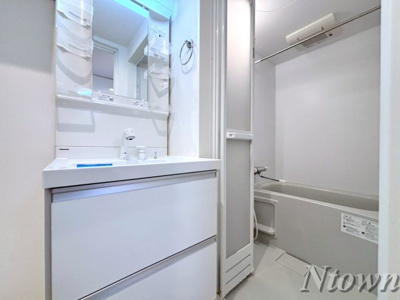 【洗面所】 | リベルテ千種 | 広い洗面スペース