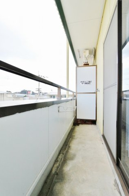 【バルコニー】 | K・Iハイツ | バルコニー付きです