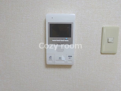 【セキュリティ】 | サンクリエイト江坂 | モニター付インターホンなので安心