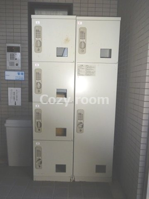 【設備】 | サンクリエイト江坂 | 宅配ボックスです