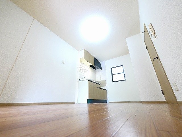 ビクトワールＢ棟のキッチン|コンパクトなキッチンで掃除もラクラク