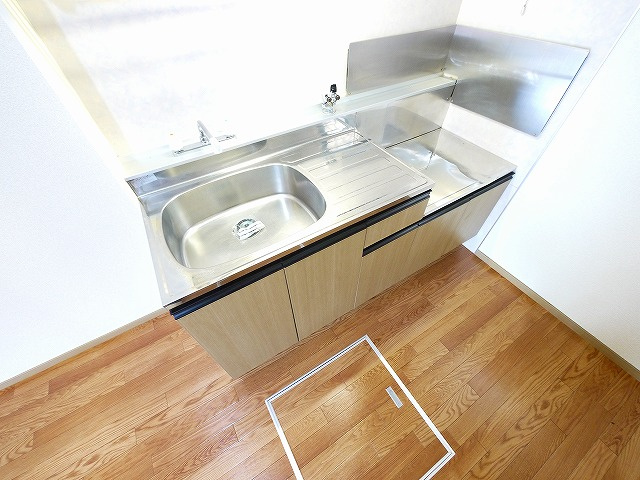 ビクトワールＢ棟の寝室|広くて明るい寝室