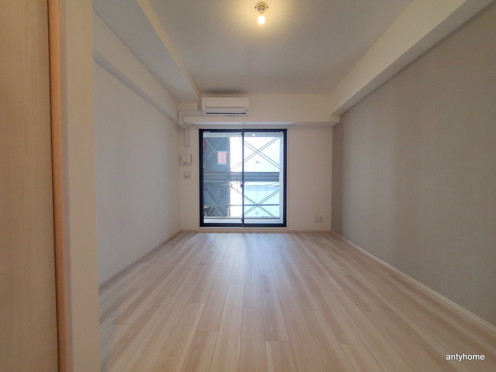 スプランディッド中之島DUE　仲介手数料無料の居間・リビング