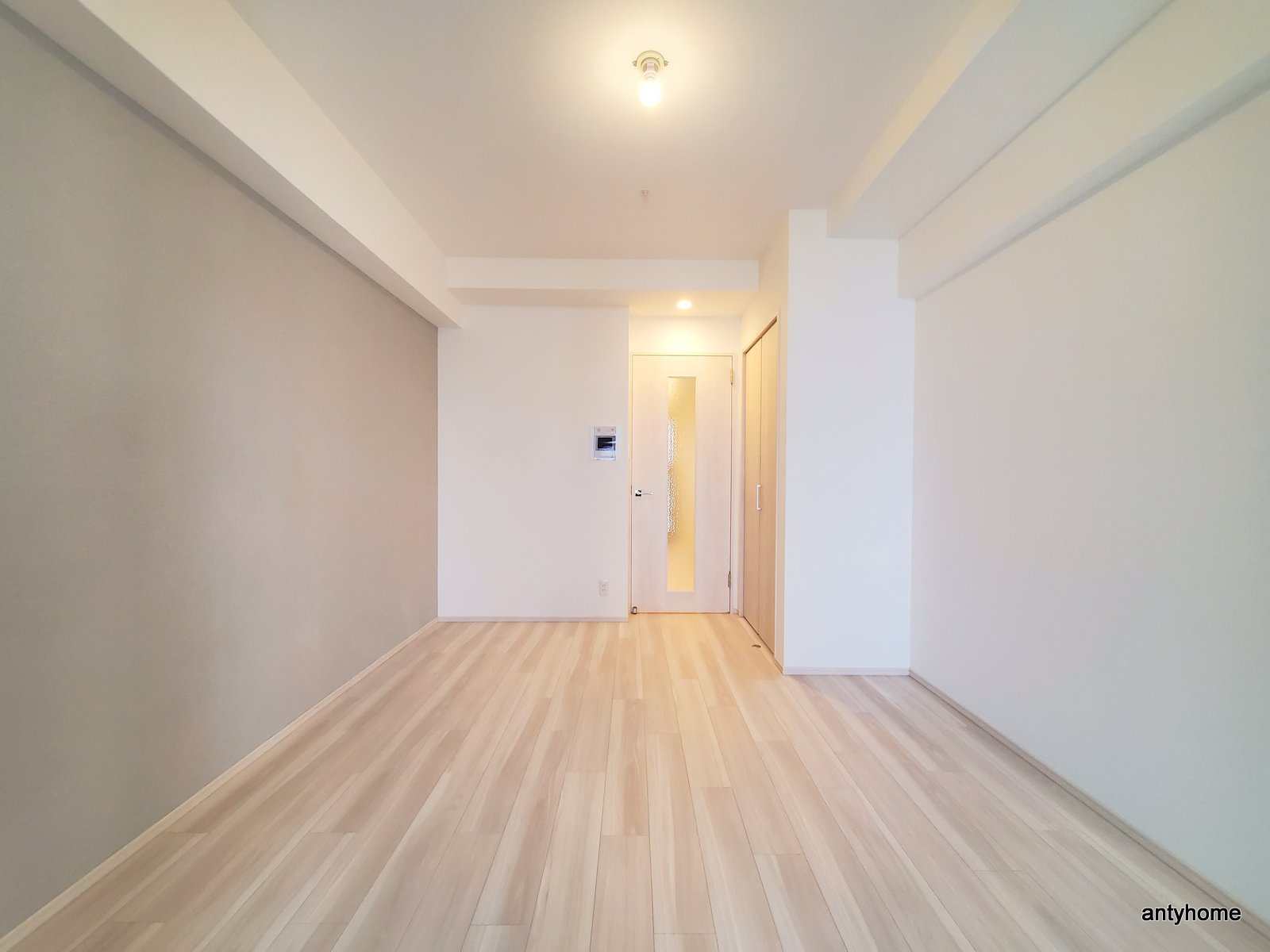 スプランディッド中之島DUE　仲介手数料無料の居間・リビング