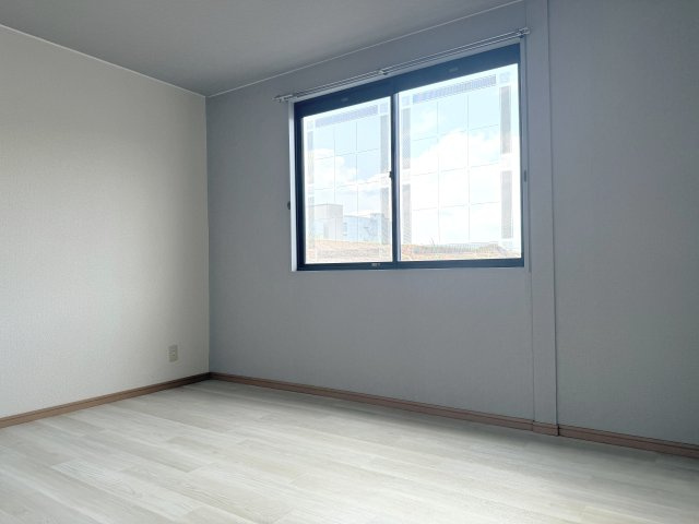 サンビレッジ築捨の洋室