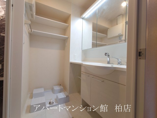 ハイピクチャーE棟の洗面所