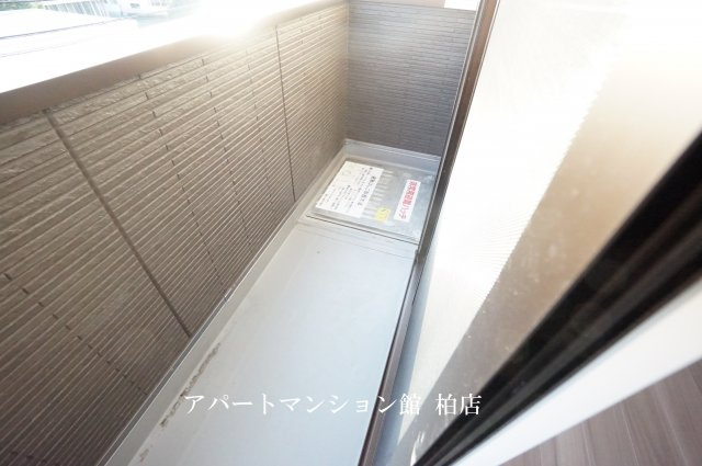 ハイピクチャーE棟のバルコニー