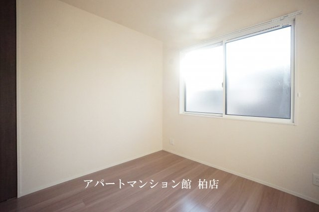 ハイピクチャーE棟の洋室