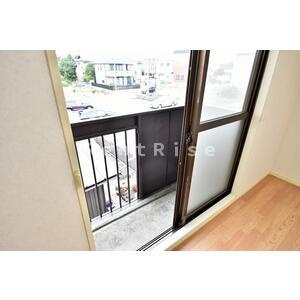 アーニストハウスＢ棟のバルコニー