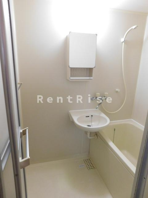 アーニストハウスＢ棟の浴室