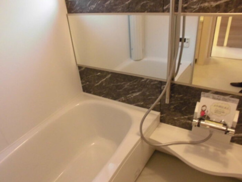 習志野市屋敷１丁目のアパートの浴室