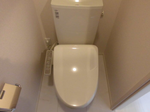 習志野市屋敷１丁目のアパートのトイレ