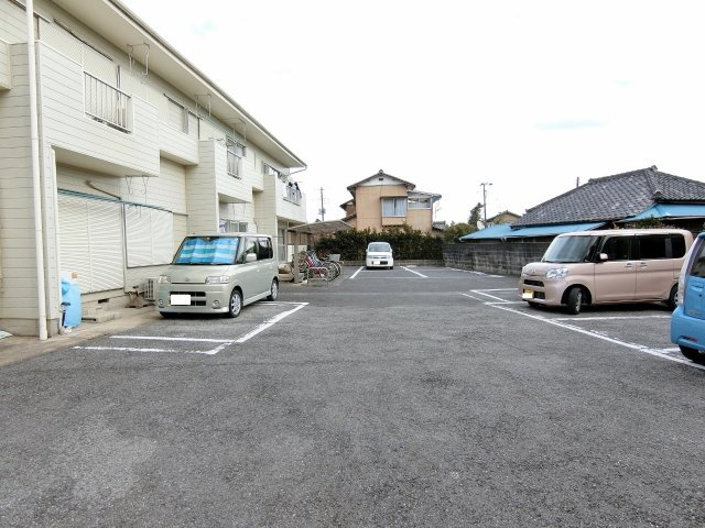 マリンパレスの駐車場