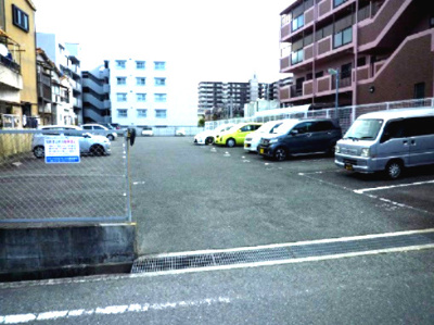 【駐車場】 | コンプリチェKATAYAMA