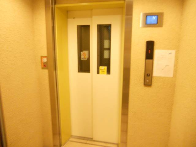 アイハウス（旧グランドインペリアル林ビル）のその他共用部分|ＴＶモニター付エレベーター