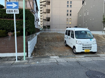 【外観】 | 千種区千代田橋 全2棟　＜仲介手数料無料＞千代田橋小・千種中　新築一戸建て | 撮影11/21
社長の村田です！
自らプレイヤーとして営業しています
長年の経験と実績から皆様により良いマイホーム購入のご提案をいたします。
住宅ローンの不安や購入後の不安等何でもご相談ください。
