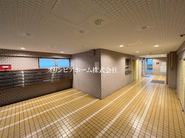 アーバンメゾン東大島　12階　角　部屋　リ　ノベーション済のエントランス