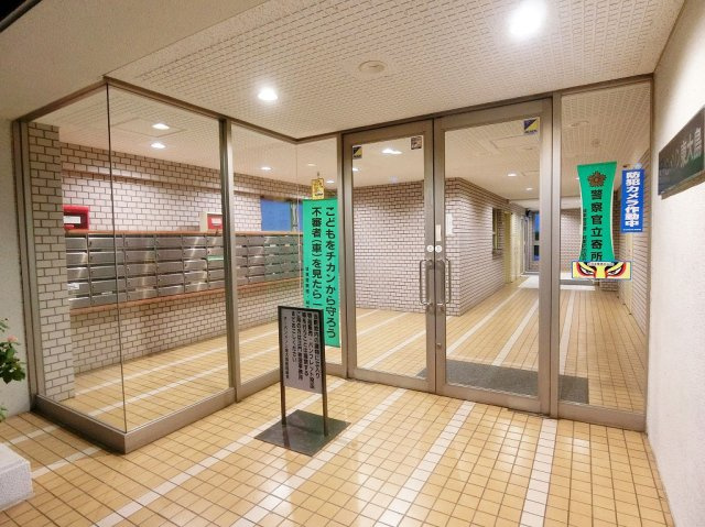 アーバンメゾン東大島　12階　角　部屋　リ　ノベーション済のエントランス
