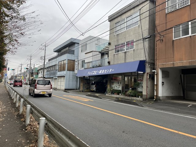 坂戸市関間　建築条件なし売地　東武東上線『若葉駅』徒歩9分　【千代田小学区】の前面道路含む現地写真