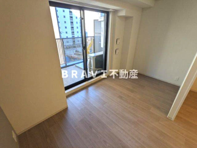 コンフォリア・リヴ北久宝寺Qの居間・リビング|【コンフォリア・リヴ北久宝寺Q】10.2帖のリビング