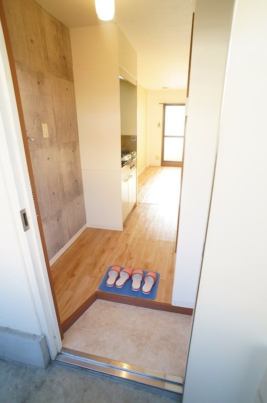 グロリアハイツの玄関|※参考写真　別の部屋の写真です