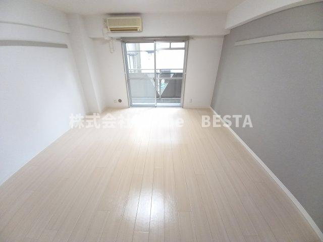 コーラルウェイⅡの居間・リビング