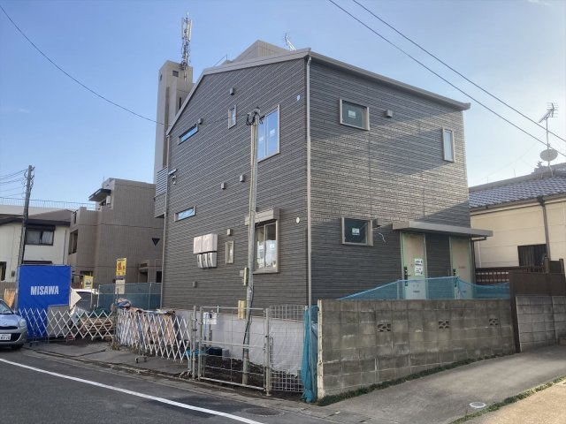 ベルリード桜並木駅前