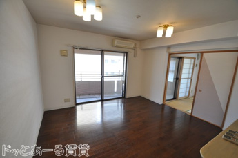 【居間・リビング】